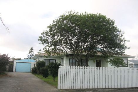 Photo of property in 3 Chatsworth Place, Highbury, Palmerston North, 4412