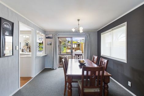 Photo of property in 8 Hamish Place, Sunnyhills, Auckland, 2010