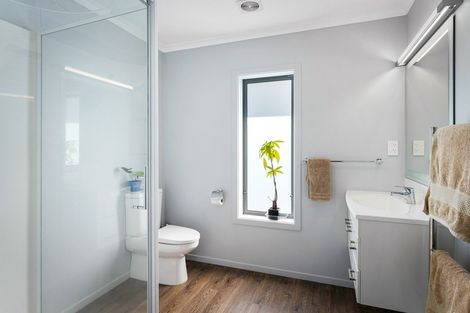 Photo of property in 38 Resolution Drive, Whitby, Porirua, 5024