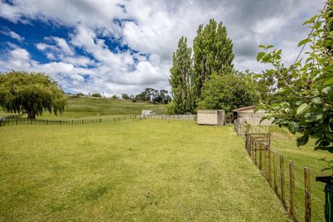 Photo of property in 36 Riverdale Road, Dannevirke, 4930