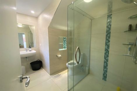 Photo of property in 70 Memorial Drive, Hamilton East, Hamilton, 3216