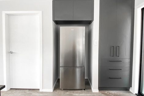 Photo of property in 18 Reakes Crescent, Wallaceville, Upper Hutt, 5018