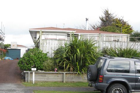 Photo of property in 15 Harriet Place, Spotswood, New Plymouth, 4310