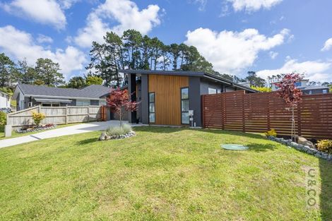 Photo of property in 6 Pukemarino Road, Waimauku, 0812