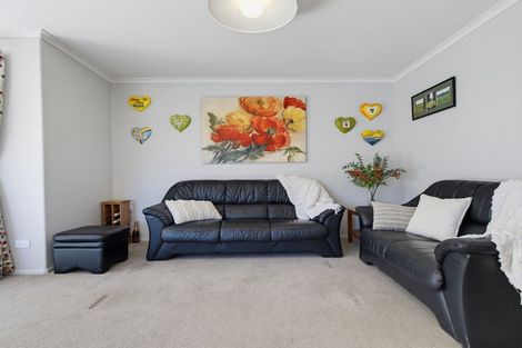 Photo of property in 15 Hamon Place, Pukehangi, Rotorua, 3015