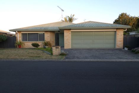 Photo of property in 3 Kimshee Way, Tuakau, 2121