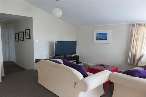 Photo of property in 1/46 Gulf View Road, Murrays Bay, Auckland, 0630