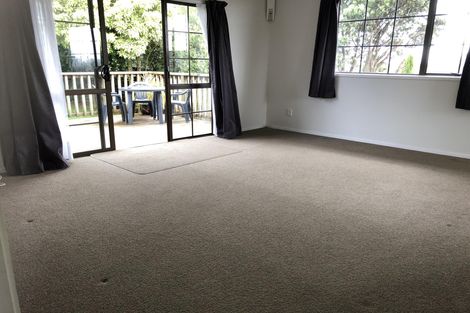 Photo of property in 9 Denarius Lane, Glendene, Auckland, 0602