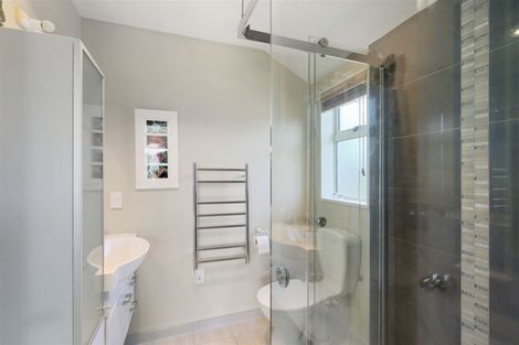 Photo of property in 6 Ross Place, Northwood, Christchurch, 8051