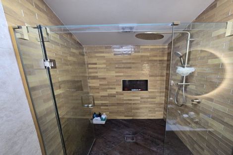 Photo of property in 55 Coronation Road, Hillcrest, Auckland, 0627