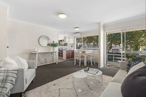 Photo of property in 4/10 Second Avenue, Tauranga, 3110