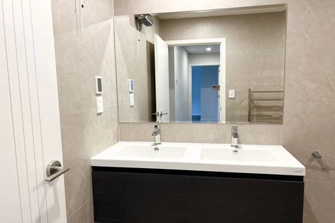 Photo of property in 22a Dallinghoe Crescent, Milford, Auckland, 0620