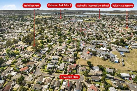 Photo of property in 5 Dorendia Place, Clendon Park, Auckland, 2103