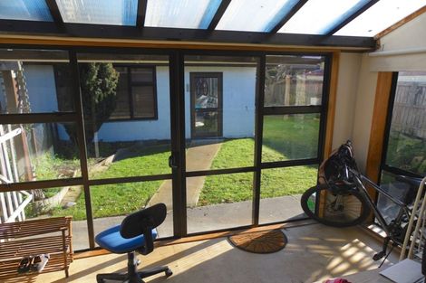 Photo of property in 2 Resolution Place, Bryndwr, Christchurch, 8053