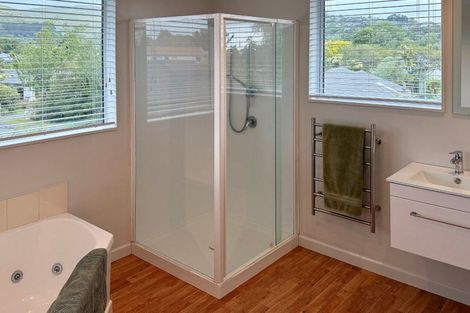 Photo of property in 249 Fifield Terrace, Opawa, Christchurch, 8023