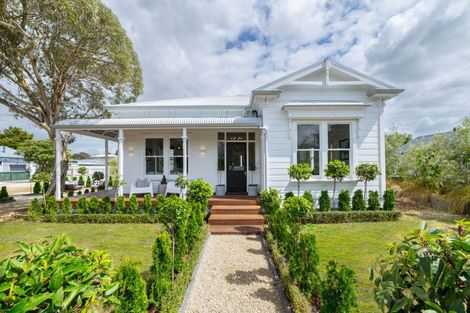 Photo of property in 250 Main Street, Greytown, 5712