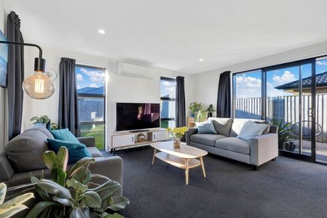 Photo of property in 40 Tara Crescent, Woodend, 7610