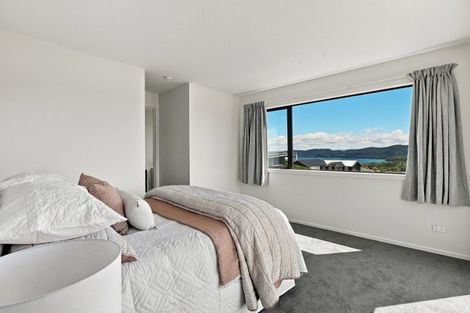 Photo of property in 6 Blackhawk Close, Kinloch, 3377