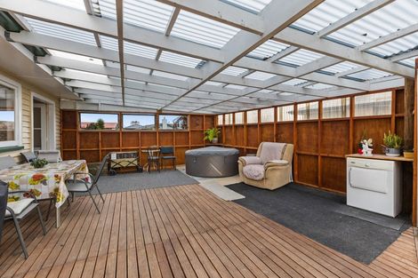 Photo of property in 4 Curling Crescent, Onekawa, Napier, 4110