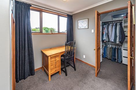 Photo of property in 1 Iwiroa Terrace, Durie Hill, Whanganui, 4500