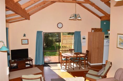 Photo of property in 68 Lukes Road, Little Akaloa, 7583