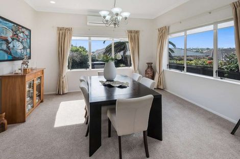 Photo of property in 5 Pintner Place, Somerville, Auckland, 2014