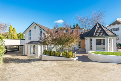 Photo of property in 2 Burtts Road, Durie Hill, Whanganui, 4500