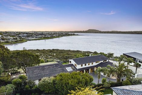 Photo of property in 38 Venus Place, Half Moon Bay, Auckland, 2012