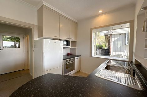 Photo of property in 10 Sherwood Lane, Cashmere, Christchurch, 8022