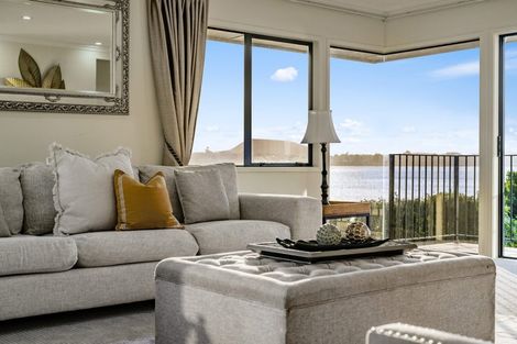 Photo of property in 38 Venus Place, Half Moon Bay, Auckland, 2012