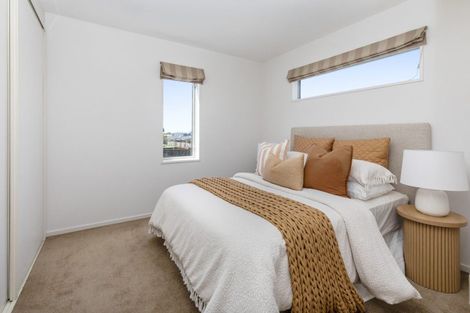 Photo of property in 5 Thomas Cane Lane, Hillmorton, Christchurch, 8024