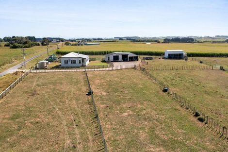 Photo of property in 33 Foreman Road, Manutahi, Patea, 4598