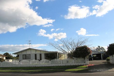 Photo of property in 130 Windermere Drive, Poike, Tauranga, 3112