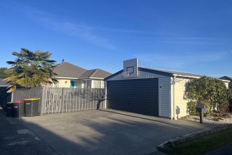 Photo of property in 2/6 Oakhurst Place, Russley, Christchurch, 8042