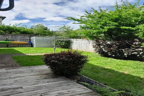 Photo of property in 2/62 Orangewood Drive, Northpark, Auckland, 2013