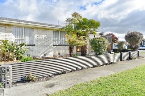Photo of property in 1/2 Bayswater Crescent, Bromley, Christchurch, 8062
