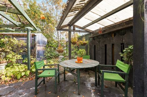 Photo of property in 12b Saint Hill Lane, Havelock North, 4130