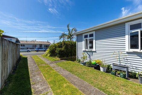 Photo of property in 46 Lyn Street, Lynmouth, New Plymouth, 4310