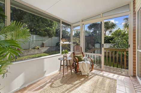 Photo of property in 14 Woodward Avenue, Mangere Bridge, Auckland, 2022