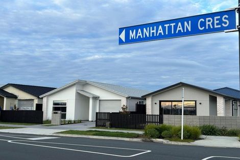 Photo of property in 4 Manhattan Crescent, Papamoa, 3118