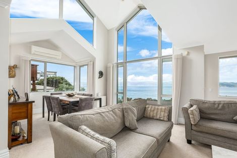 Photo of property in 5 Curnow Way, Kaiwharawhara, Wellington, 6035