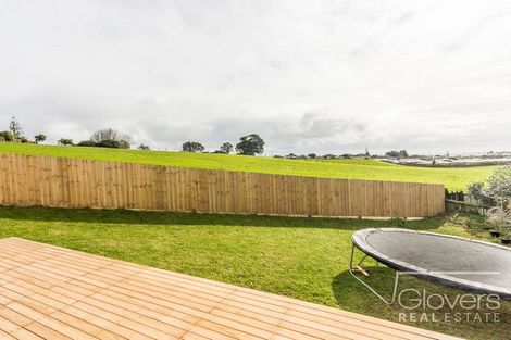 Photo of property in 140f Hepburn Road, Glendene, Auckland, 0602