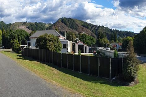 Photo of property in 28 Victory Street, Reefton, 7830
