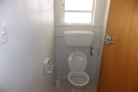 Photo of property in 19 Great North Road, Saint Johns Hill, Whanganui, 4501