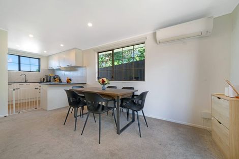 Photo of property in 15 Denarius Lane, Glendene, Auckland, 0602