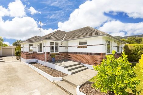Photo of property in 7 Raukawa Grove, Trentham, Upper Hutt, 5018
