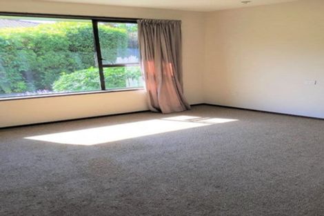 Photo of property in 15 Sayers Crescent, Ilam, Christchurch, 8041
