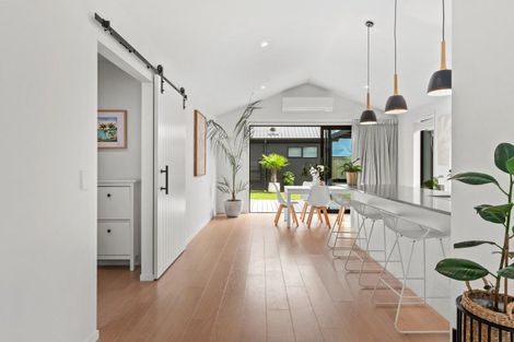 Photo of property in 46 Spur Ridge Rise, Jacks Point, 9371