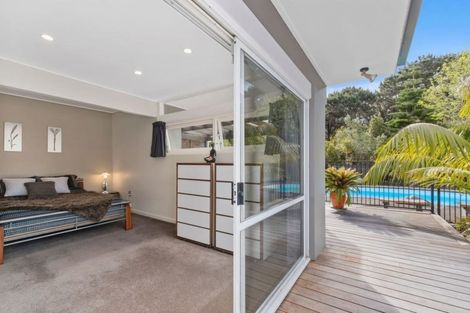 Photo of property in 20 Aberdeen Road, Campbells Bay, Auckland, 0620