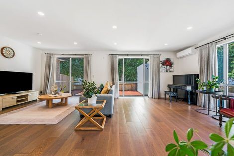 Photo of property in 11 Andara Close, Pinehill, Auckland, 0632